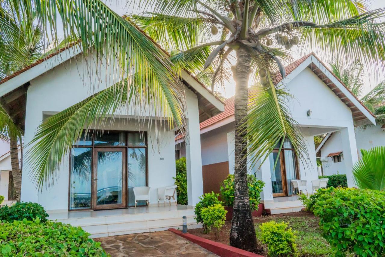 Azao Resort & Spa Pongwe Exteriör bild