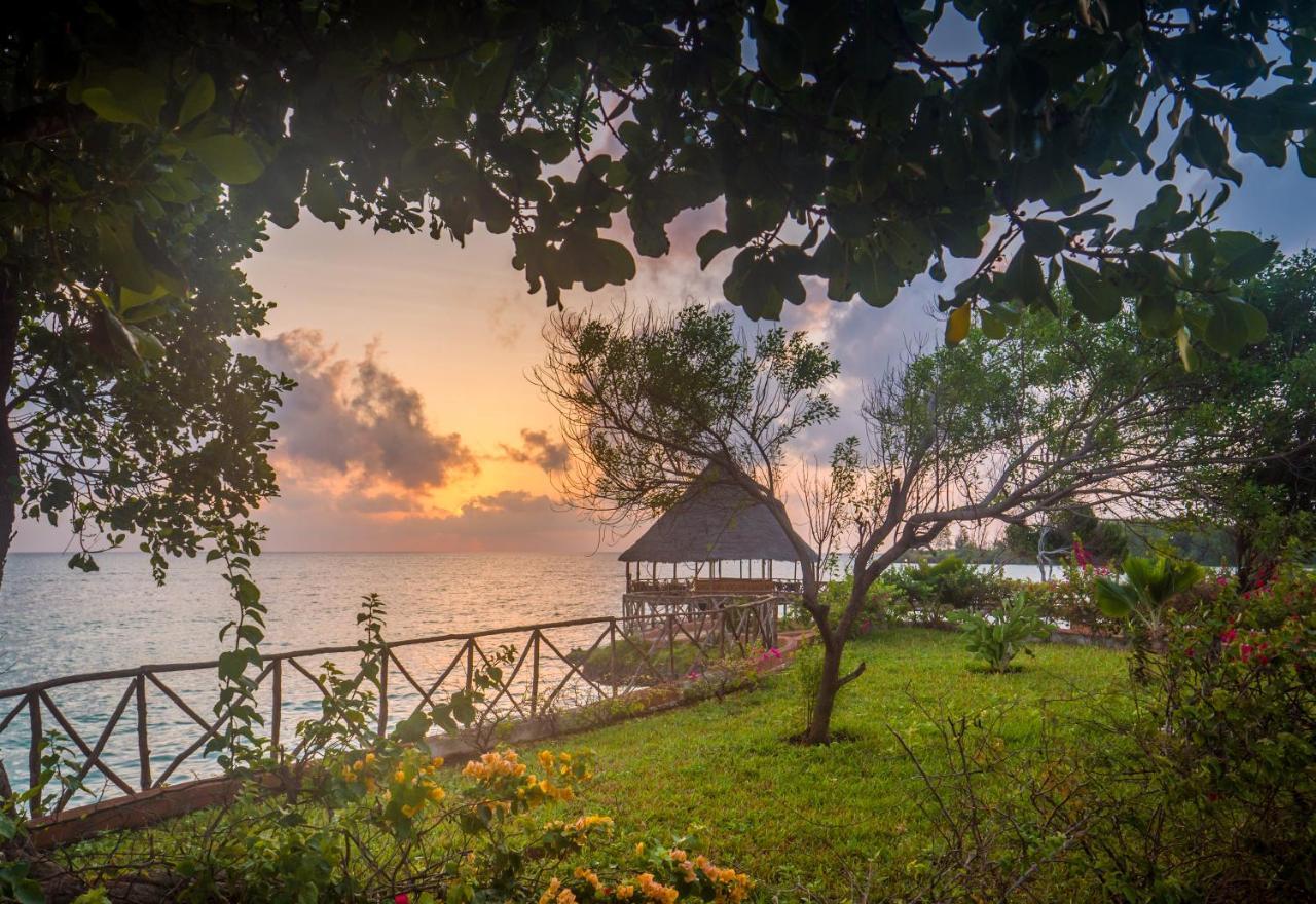 Azao Resort & Spa Pongwe Exteriör bild